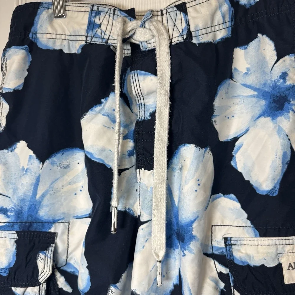 VTG Abercrombie Fitch Swim Trunks Y2K Mens‎ Medium Blue Floral Baggy Shorts